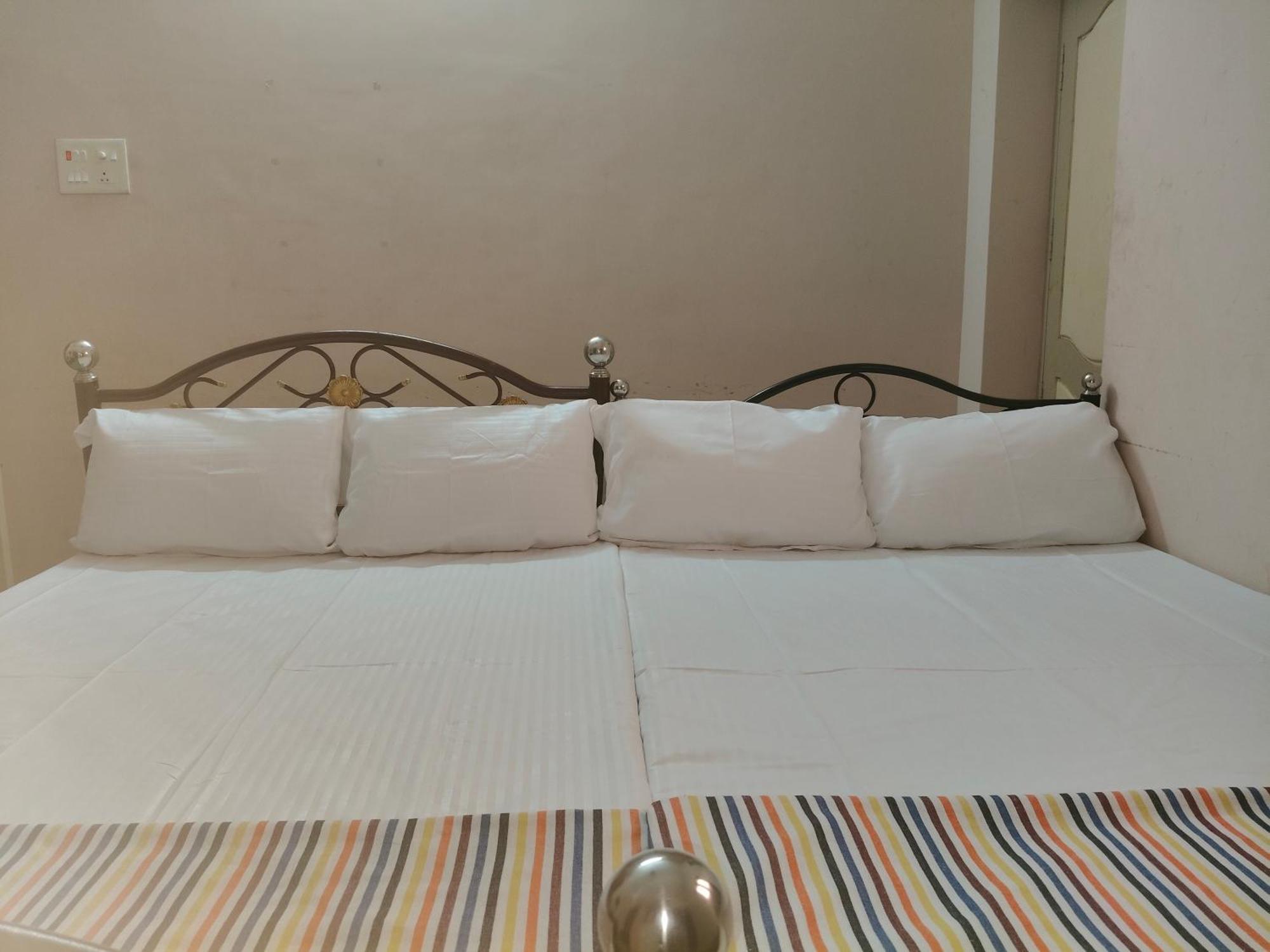 Dheeksha Homestay Tiruvannamalai Exterior photo